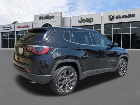 Certified 2021 Jeep Compass Latitude w/ Sun and Sound Group FWD image 4