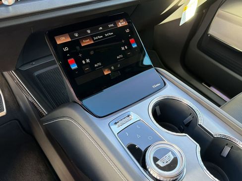 New 2026 Cadillac Vistiq Luxury AWD/4WD image 25