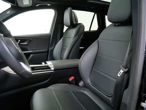 Certified 2026 Mercedes-Benz GLC 300 4MATIC image 15