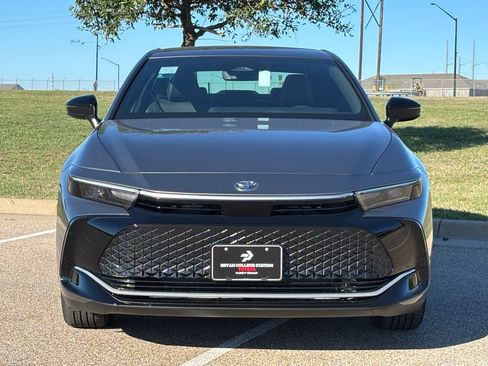 New 2026 Toyota Crown XLE image 3