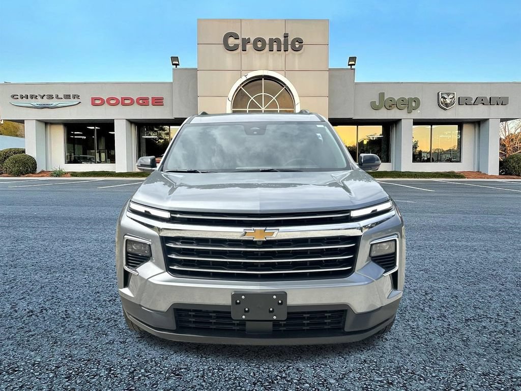Used 2026 Chevrolet Traverse LT FWD image 8
