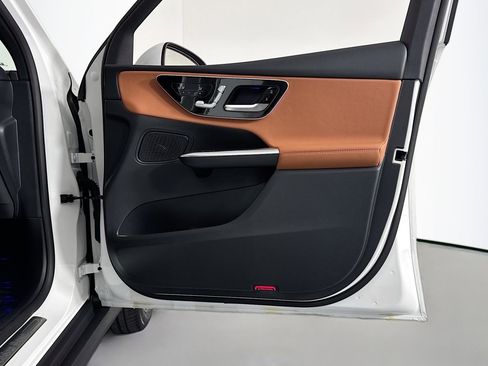 New 2026 Mercedes-Benz GLC 300 image 23