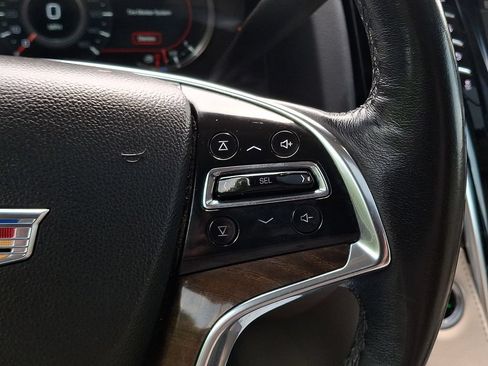 Used 2020 Cadillac Escalade Premium Luxury AWD/4WD image 23