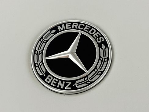 Used 2024 Mercedes-Benz GLB 250 4MATIC image 35