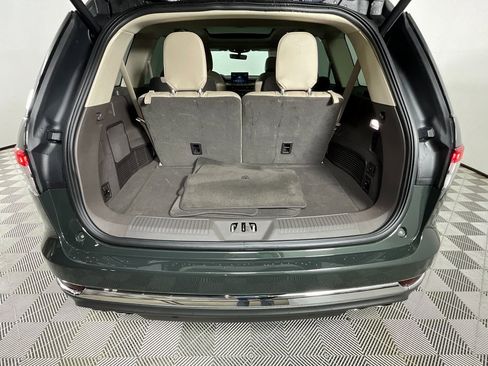 Certified 2023 Lincoln Aviator 2WD w/ Premium Package image 28