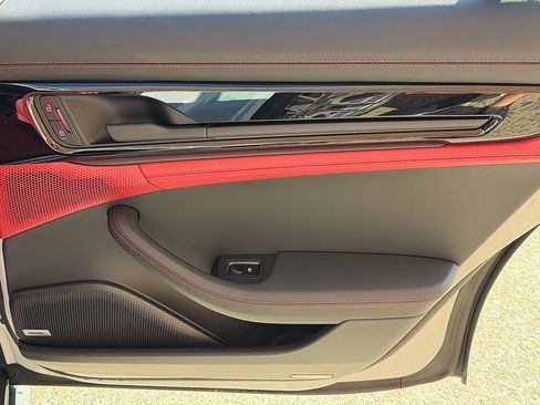 New 2026 Porsche Panamera 4 image 24