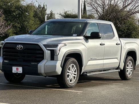 Used 2022 Toyota Tundra SR5 image 8