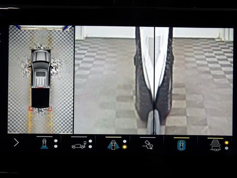 Used 2022 GMC Sierra 1500 AT4X image 19