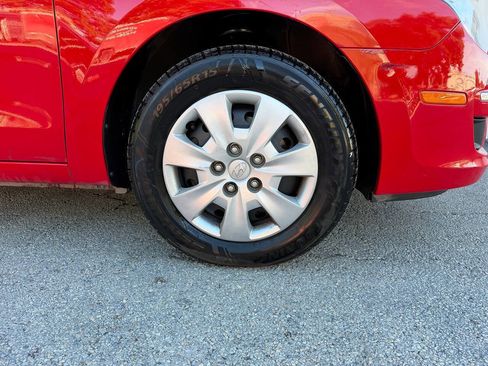 Used 2011 Hyundai Elantra w/ Popular Equipment Pkg 2 FWD image 13