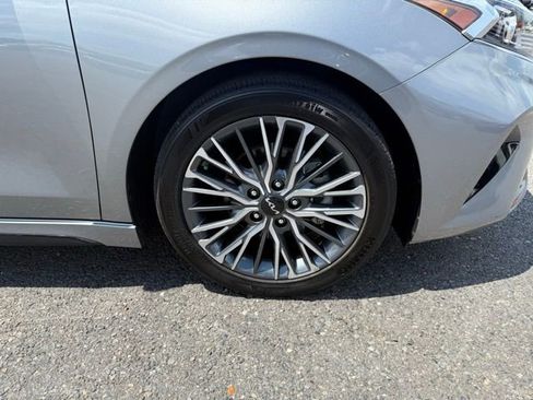 Used 2024 Kia Forte GT-Line w/ GT-Line Premium Package image 8