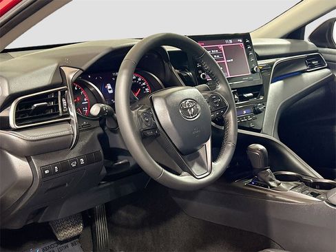 Used 2024 Toyota Camry XSE image 7
