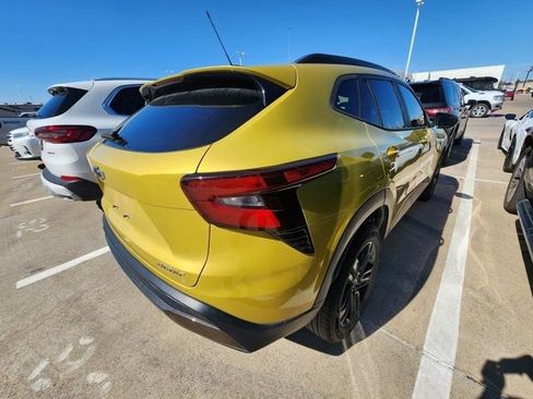 Used 2024 Chevrolet Trax ACTIV w/ Driver Confidence Package image 4