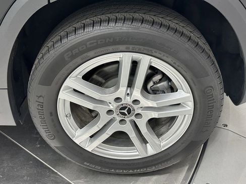 Certified 2023 Mercedes-Benz GLA 250 4MATIC w/ Premium Package image 22