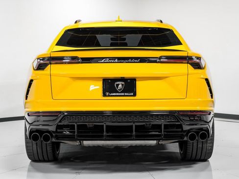 Used 2022 Lamborghini Urus AWD/4WD image 4