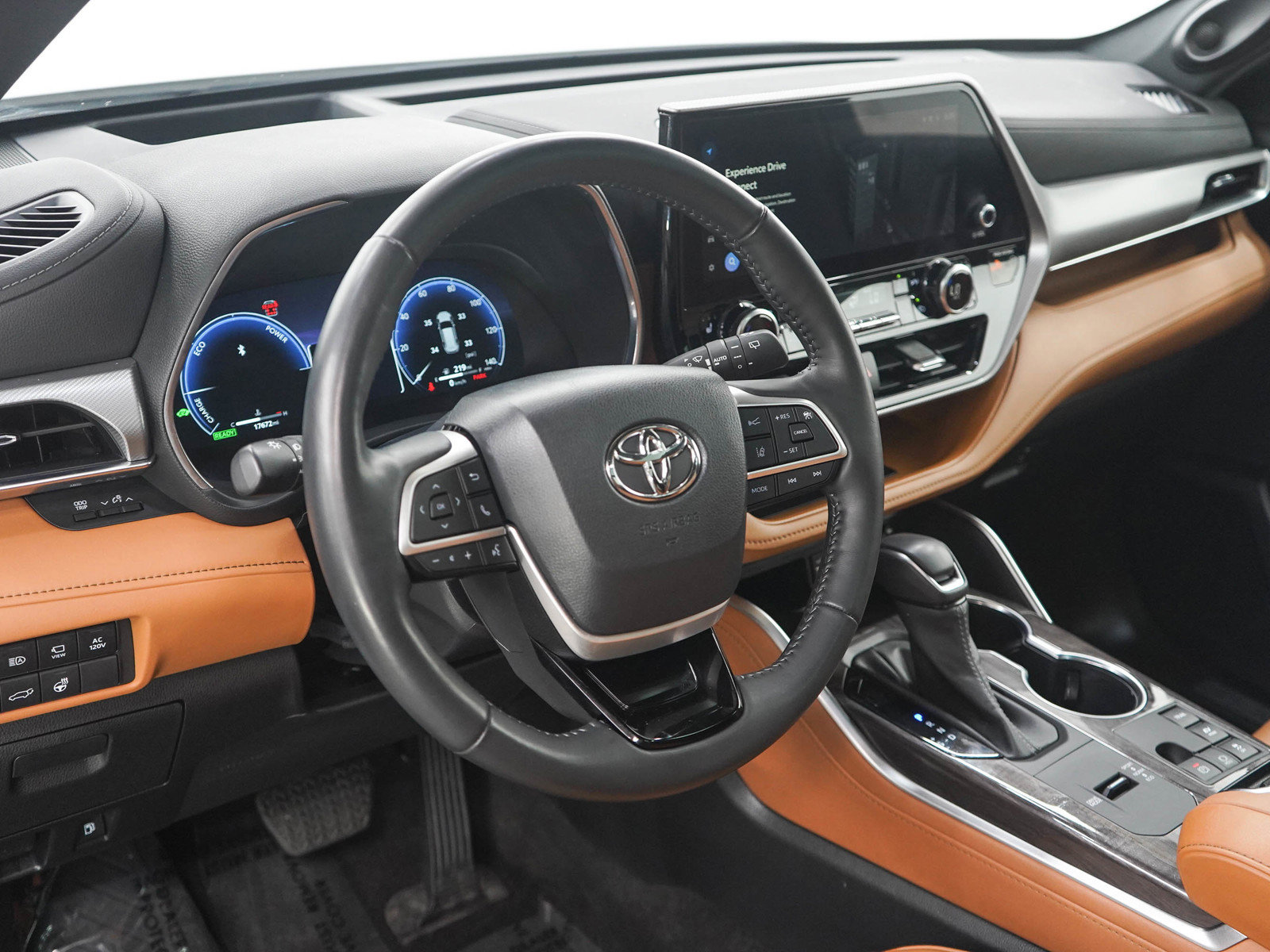Used 2023 Toyota Highlander Platinum AWD/4WD image 20