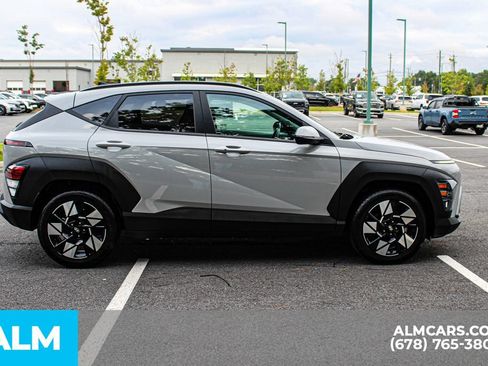 Used 2024 Hyundai Kona SEL FWD image 8