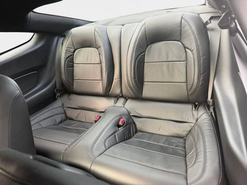 Used 2017 Ford Mustang GT RWD image 7