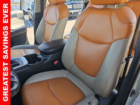 Used 2022 Toyota RAV4 XLE image 15