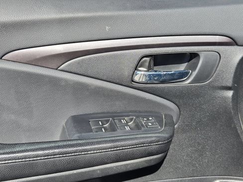 Used 2017 Honda Pilot EX-L image 11