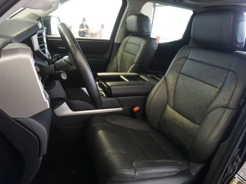 Used 2024 Toyota Tundra Limited w/ TRD Off-Road Package AWD/4WD image 18