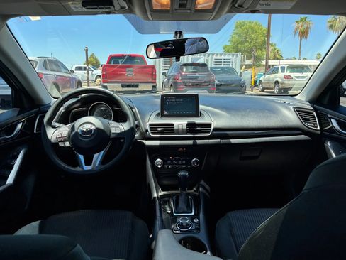 Used 2015 MAZDA MAZDA3 i Touring w/ Technology Package FWD image 22