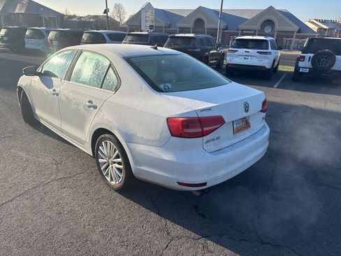 Used 2015 Volkswagen Jetta SE image 5