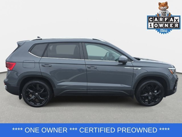 Used 2023 Volkswagen Taos SE w/ Black Wheel Package FWD image 4