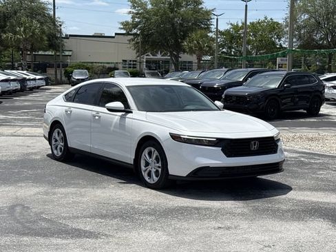 Used 2025 Honda Accord LX image 2