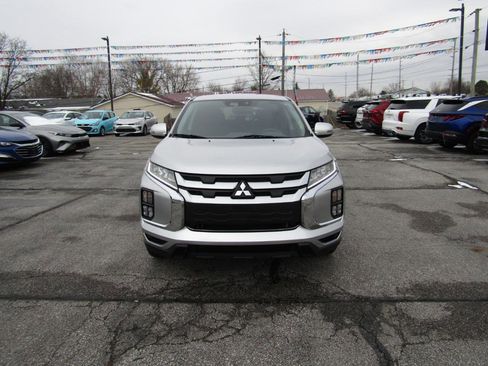 Used 2021 Mitsubishi Outlander Sport ES image 2