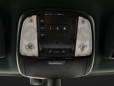 Used 2025 Dodge Durango R/T image 29