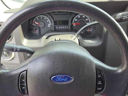 Used 2012 Ford E-350 and Econoline 350 XLT RWD image 24