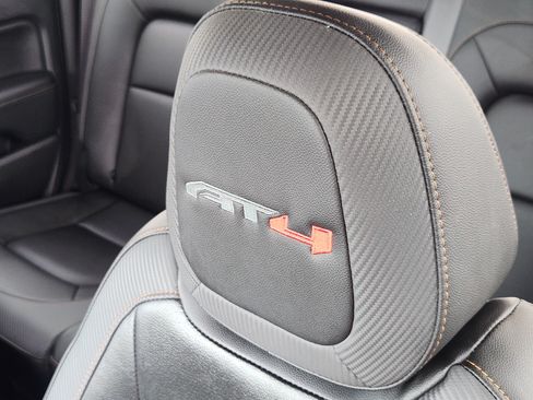 Used 2022 GMC Canyon AT4 AWD/4WD image 16