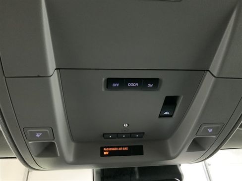 Used 2018 GMC Sierra 1500 SLT AWD/4WD image 44