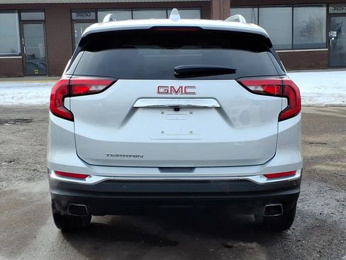 Used 2019 GMC Terrain SLT w/ Preferred Package image 4