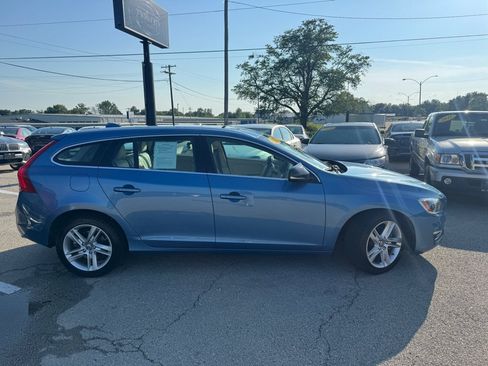 Used 2015 Volvo V60 T5 Platinum FWD image 8
