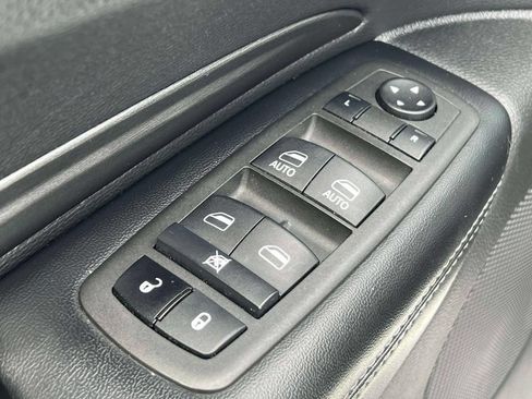 Used 2022 Dodge Durango SXT AWD/4WD image 15