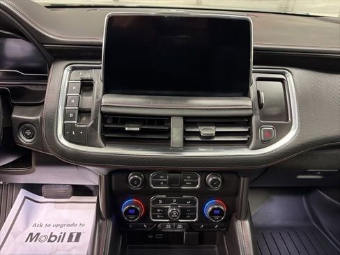 Used 2022 Chevrolet Suburban RST w/ Luxury Package image 21