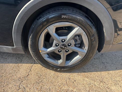 Used 2025 Kia K4 FWD image 29