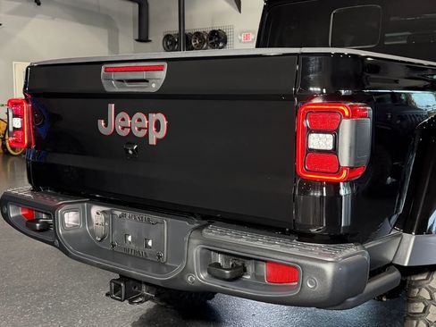 Used 2022 Jeep Gladiator Rubicon w/ LED Lighting Group image 12