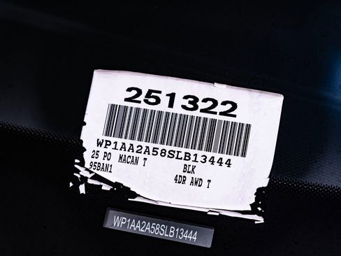 New 2025 Porsche Macan Turbo image 32