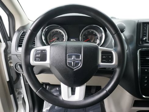 Used 2017 Dodge Grand Caravan SE w/ Power Window Group image 17