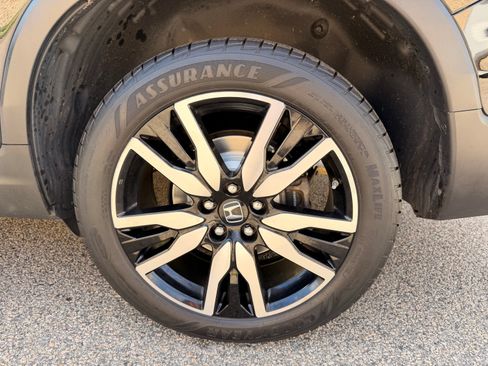 Used 2019 Honda Pilot Touring image 39