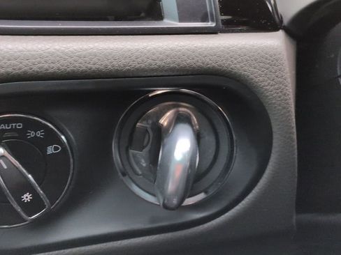 Used 2021 Porsche Macan image 9