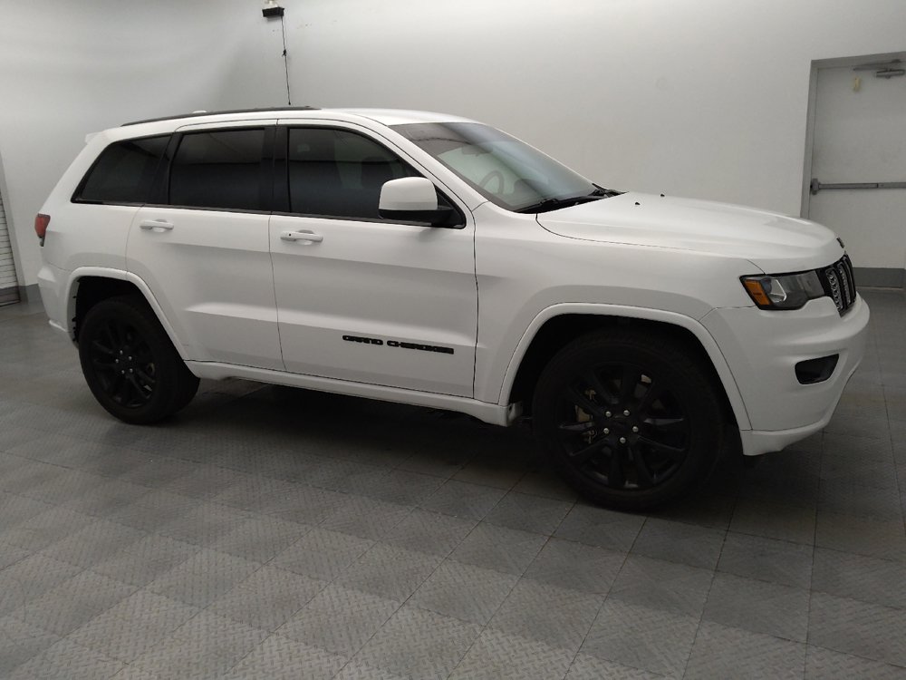 Used 2021 Jeep Grand Cherokee Laredo X RWD image 11