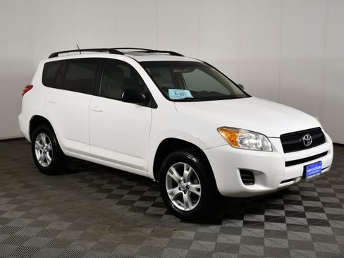Used 2011 Toyota RAV4 2WD w/ Upgrade Value Pkg image 4