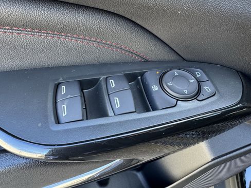 New 2026 Chevrolet Trax RS image 11