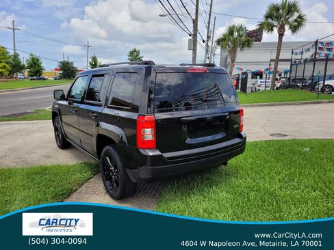 Used 2015 Jeep Patriot Sport w/ Power Value Group FWD image 18