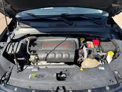 Used 2022 Jeep Compass Limited image 8