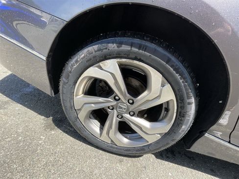 Used 2018 Honda Accord EX-L image 24