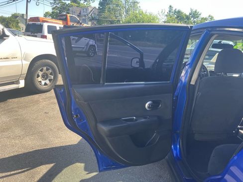 Used 2010 Nissan Versa 1.8 S w/ PWR Plus Pkg FWD image 14